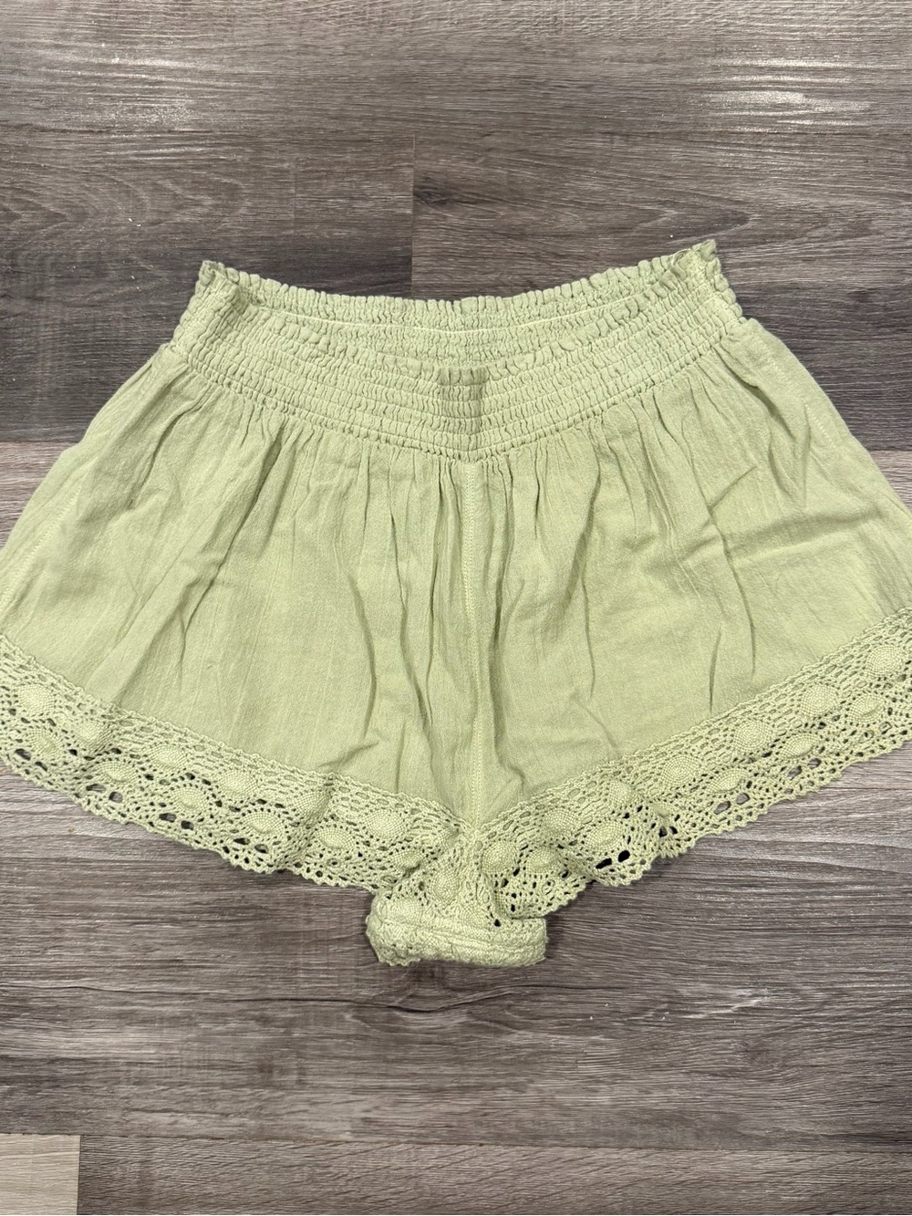 BDG Urban Outfitters Women’s Green Pull On Lace Trim Gauzy Cotton Shorts Sz L